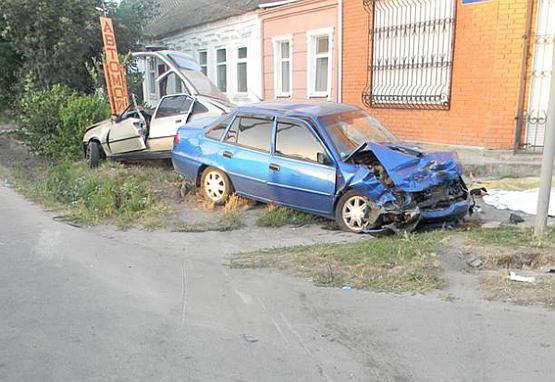 Девять лет лишения свободы получил водитель, который совершил смертельное ДТП в Геническе летом 2014 (ФОТО)