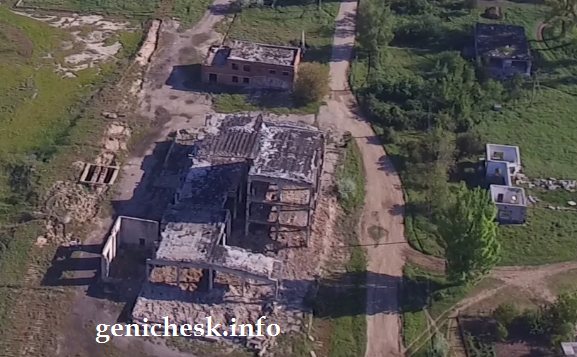 Руины солезавода в Геническом районе в с.Приозерное