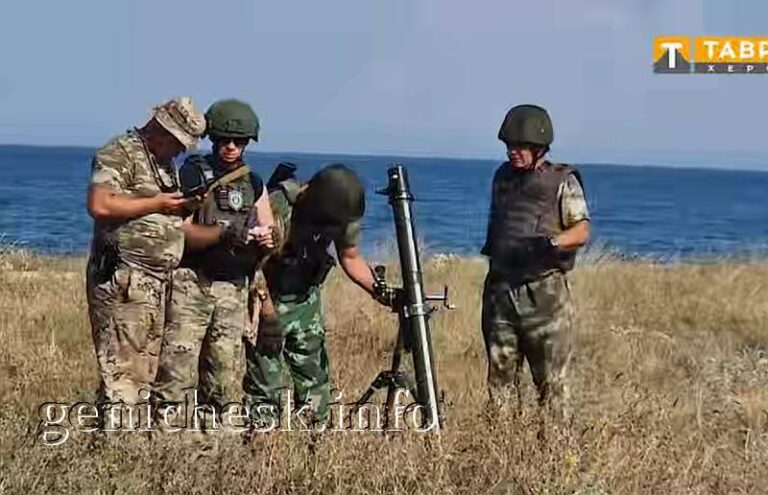 Россияне превратили Арабатскую стрелку в военный полигон